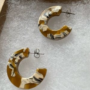 Nat and Noor earrings!